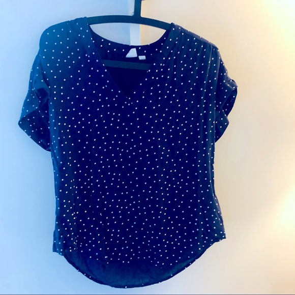 Gap shirt sleeve blouse. - Picture 1 of 1